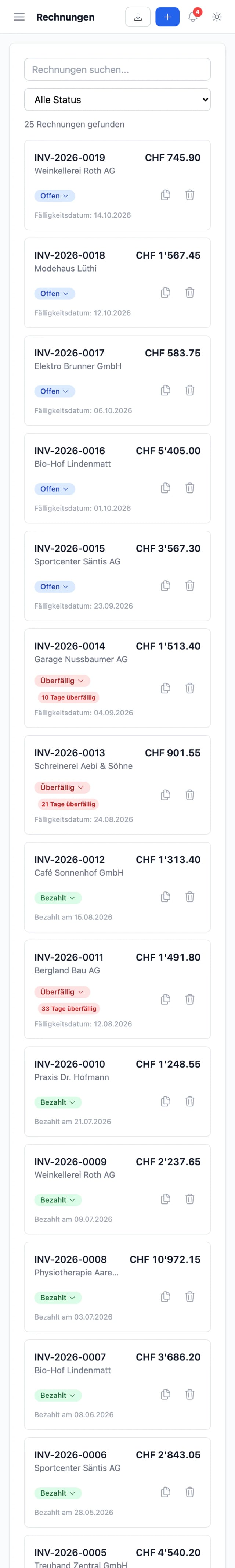 Rechnungsliste auf dem Smartphone als Karten mit Status und Fälligkeit